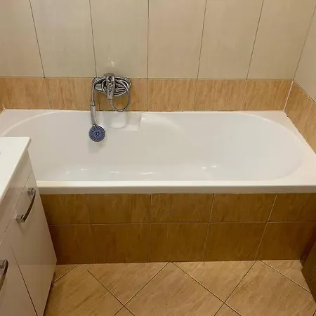 Dua Al Mar With Parking And Balcony Apartman *
